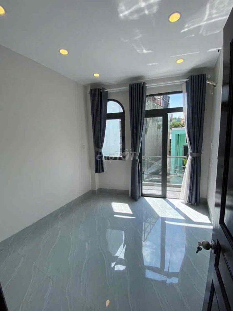 6-to-1-to-1 bedroom 6-to-a-half. 11 million toilets