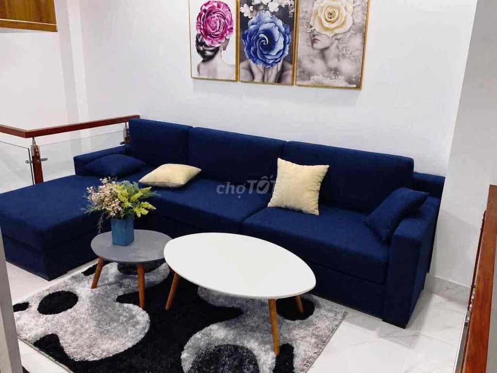 2 floor 5*10 hang; Four bedrooms, five toilets, brand new truck, full interior.