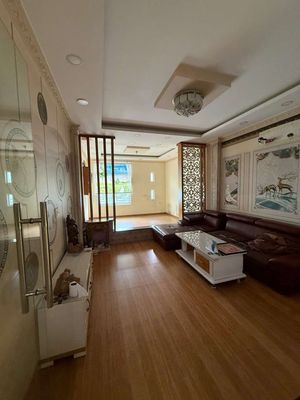 A three-story rental house, area 420 with four bedrooms, four toilets.