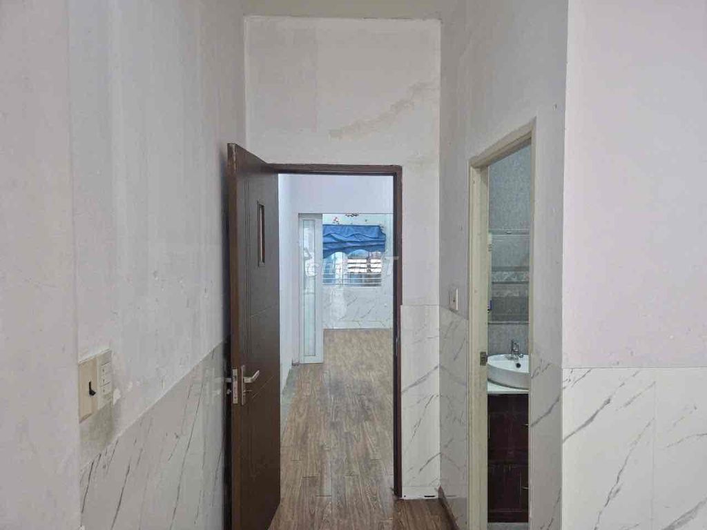 Rent an internal property in A75 Bạch Đằng - airport, 15 million ath.