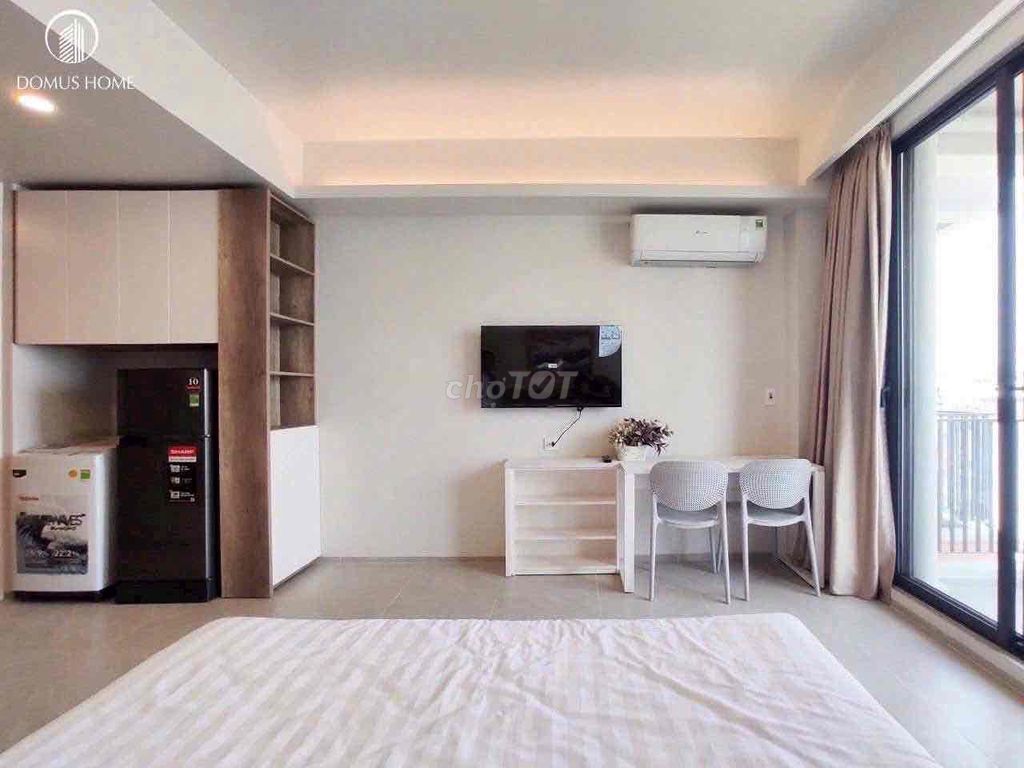 I'm renting the new apartment setup the Seven Kingdoms.