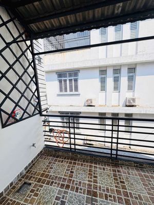 Rent a 653/Quang Trung F11.