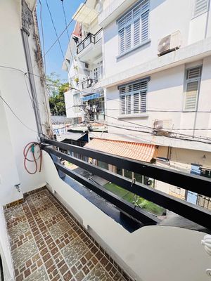 Rent a 653/Quang Trung F11.