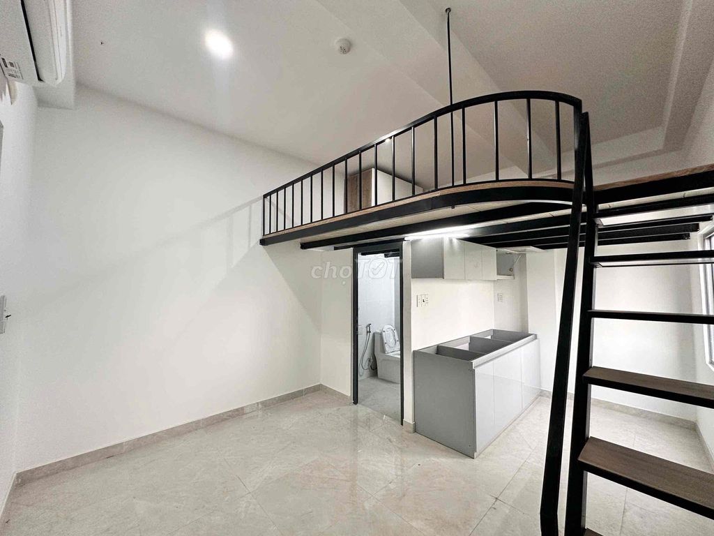 Rent an apartment full of furniture - right Phạm Văn Đồng - receive a tram