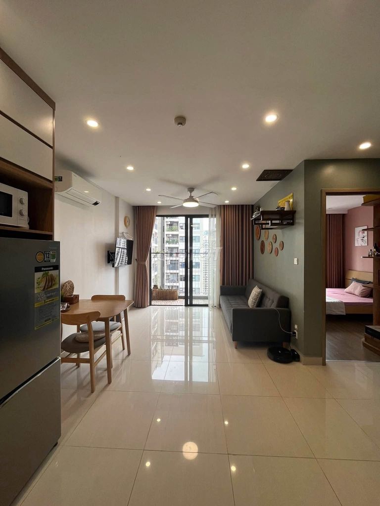 Rent apartment 1 N+ Full at vinhomes Smart City - 8 million