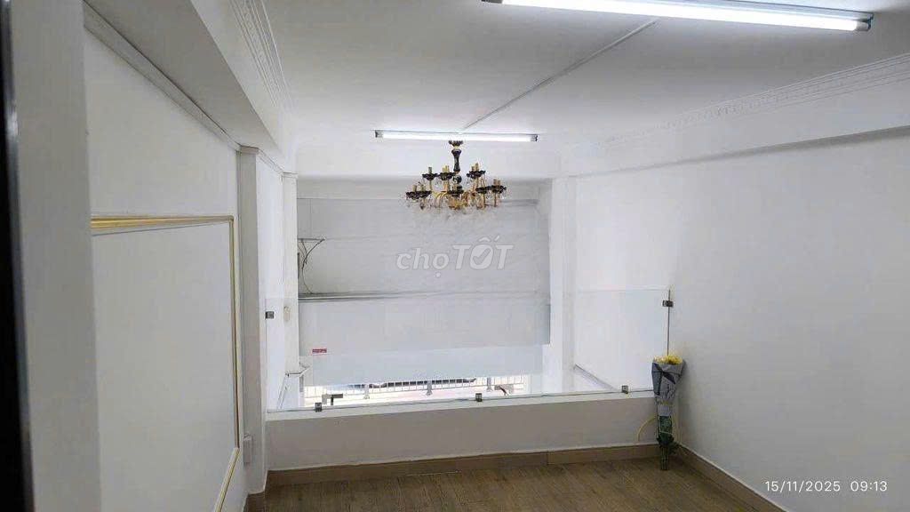 - Tôn Thất Tùng 3 X10 M 5th floor bedroom 4 toilets