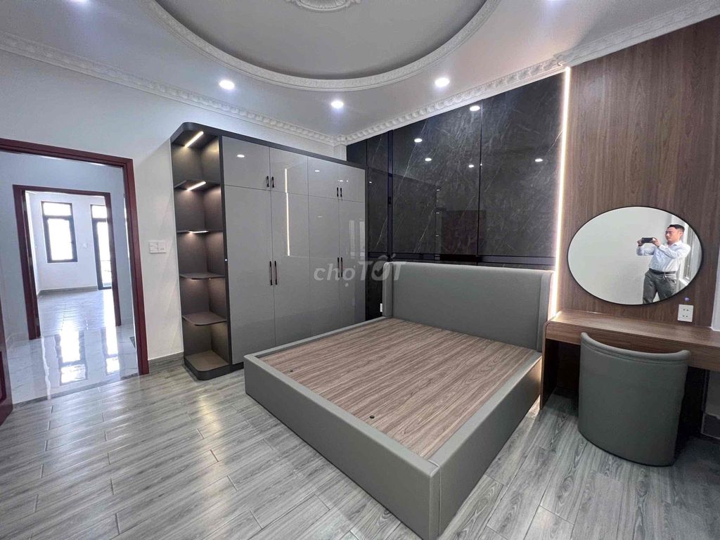 Super hot! Full interior in immediately