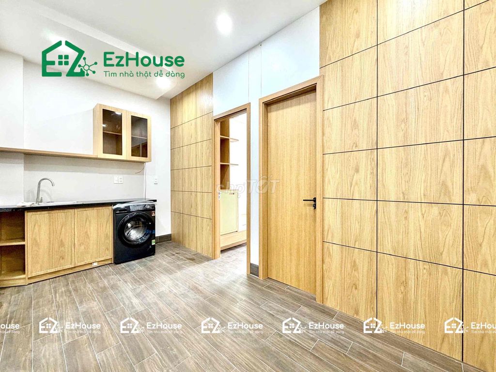 Two bedrooms down 1 million and a half for guests to see.