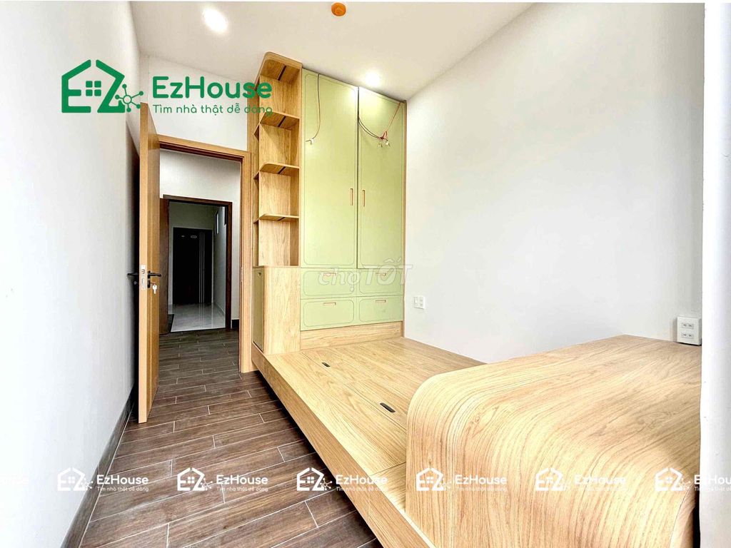 Two bedrooms down 1 million and a half for guests to see.