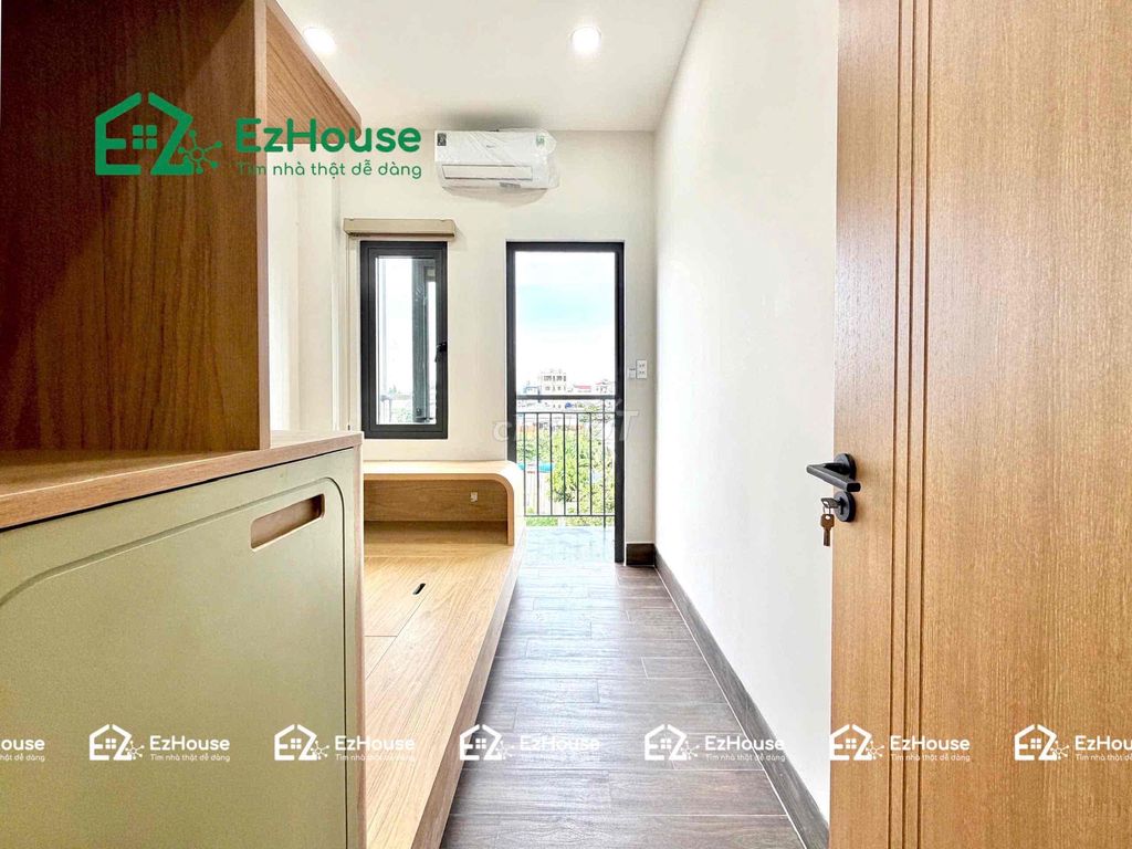 Two bedrooms down 1 million and a half for guests to see.