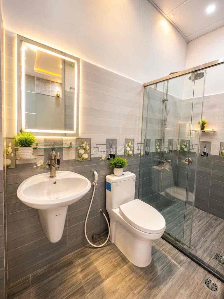 Rent a new Nguyễn Văn Dung full service apartment. 5 million.