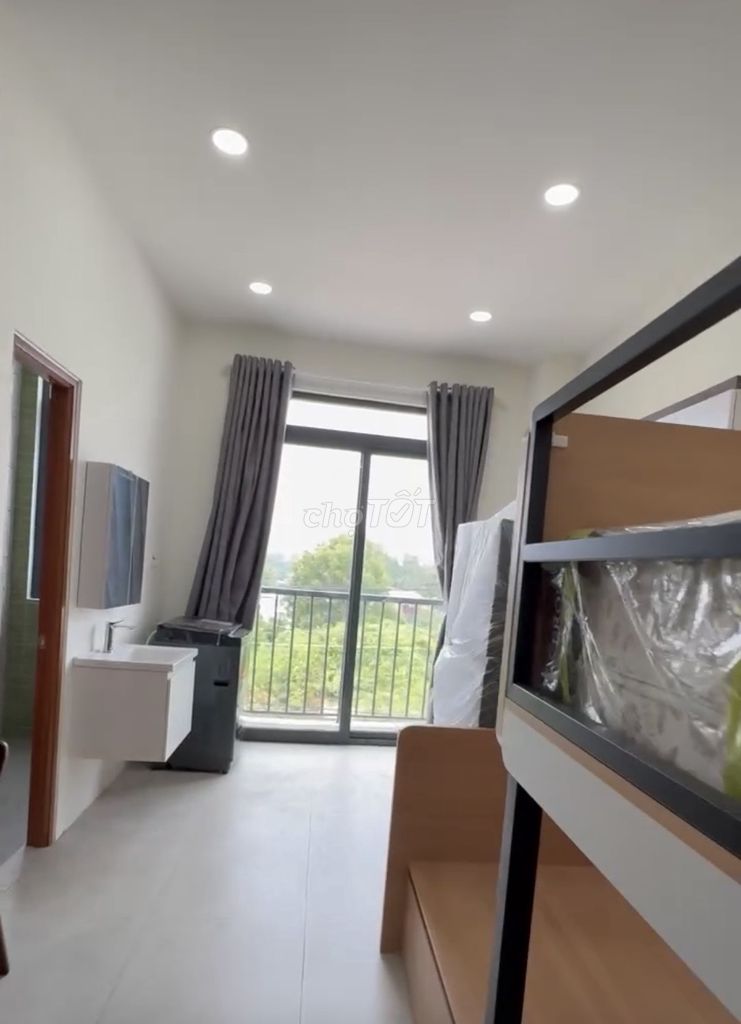 Three-story casting; Three floors of furniture complete; A six-meter alleyway; near Mount Fuji