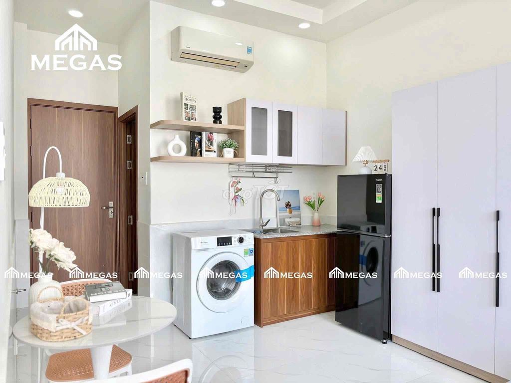 Only 3 rooms left - full interior - balcony right behind