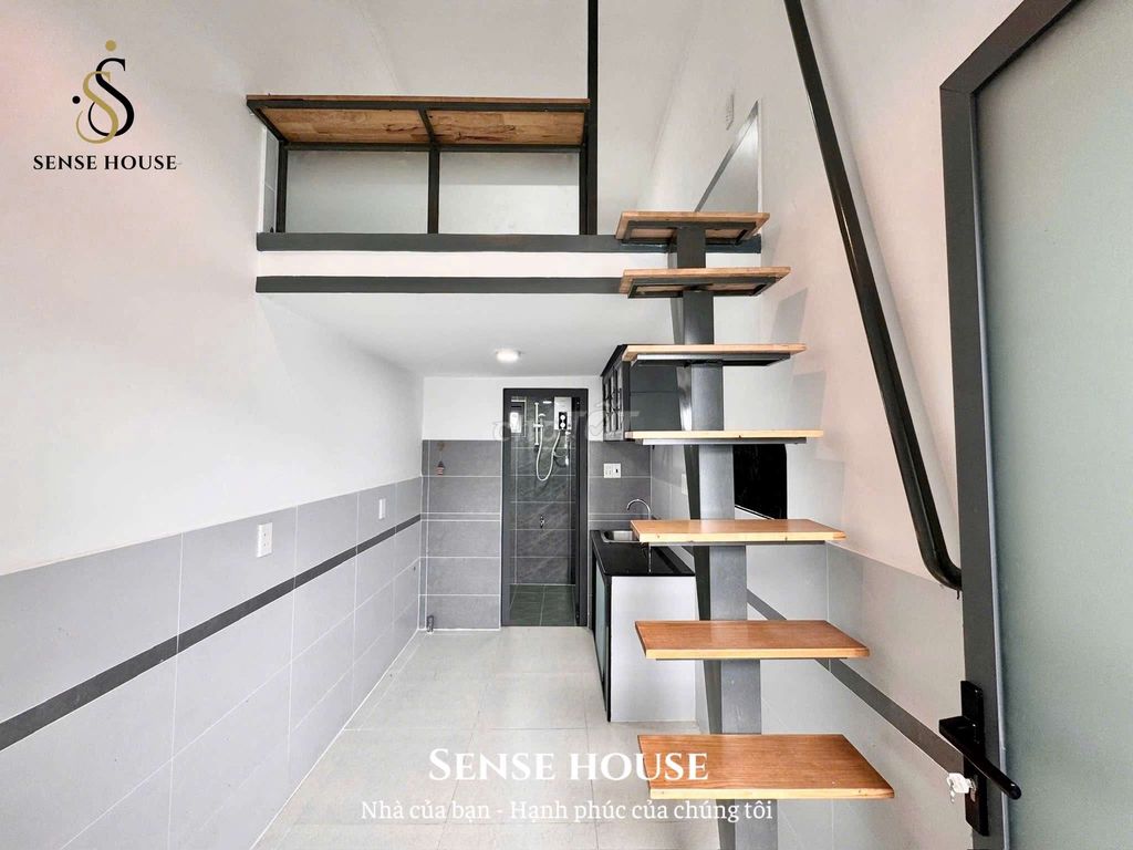 The new mini-bar building, the elevator in the shower seat in the 11th district.