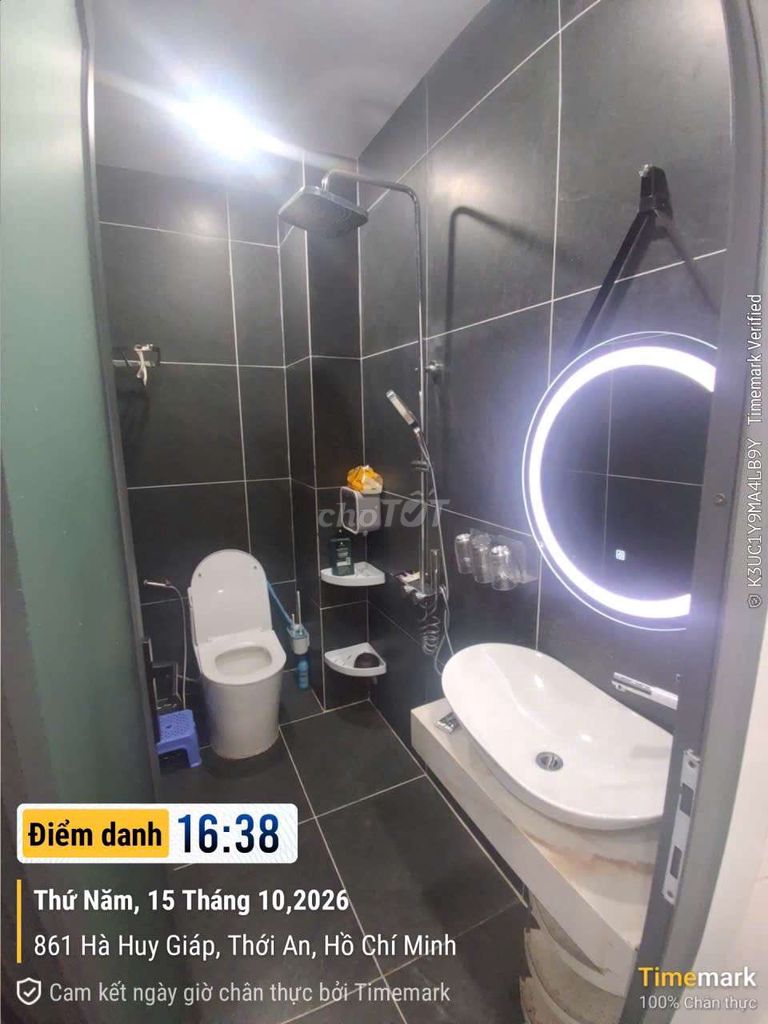 At 2.5 million a month. Rent the balcony room - Hà Huy Giáp