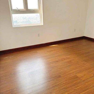 The owner rented the Richmond City apartment 3 bedrooms ntcb for 17 million lh e Africa