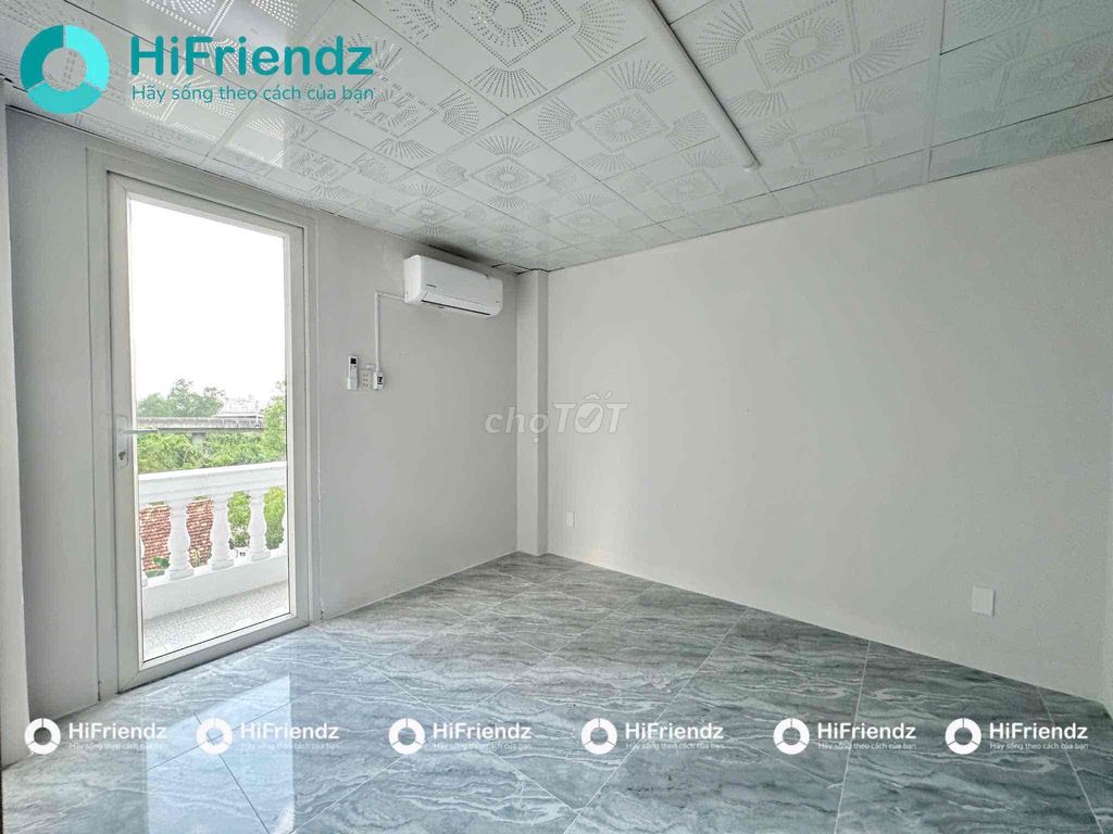 2 bedrooms - free to move through District 2