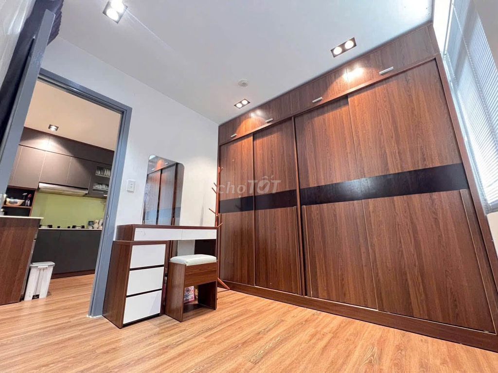 Rent An Phú full interiors 6.5 million a month.