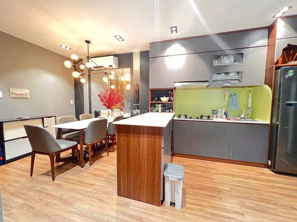 Rent An Phú full interiors 6.5 million a month.