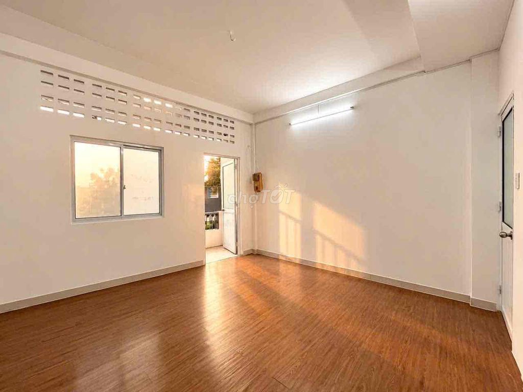 We need to rent Tara 1 A Tạ Quang Bửu-7-3-6 District 8