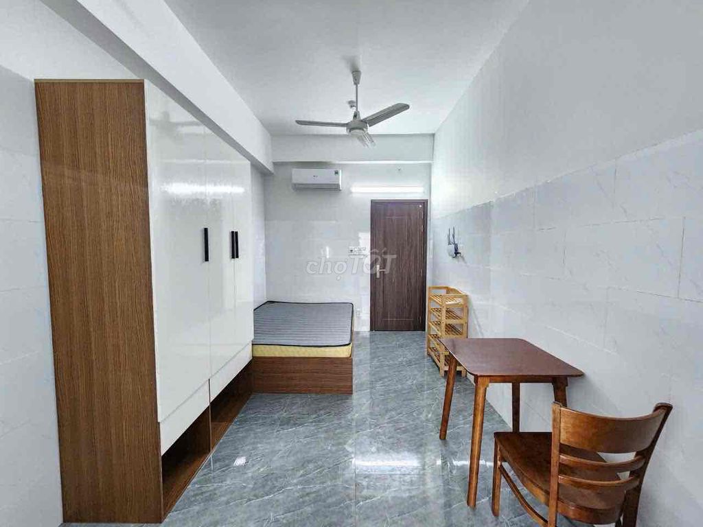 For short-term rent, foreign, cat-feeding, full interior 7th.