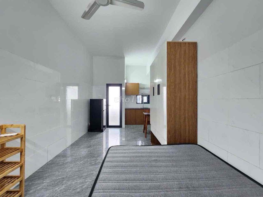 For short-term rent, foreign, cat-feeding, full interior 7th.