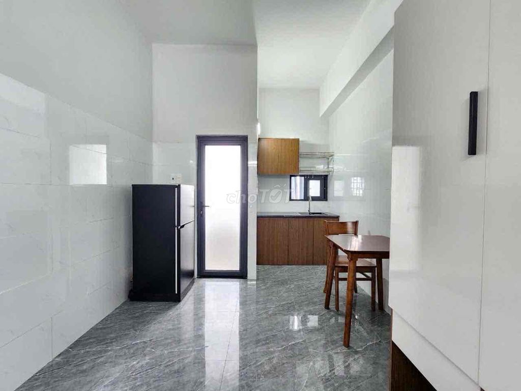 For short-term rent, foreign, cat-feeding, full interior 7th.