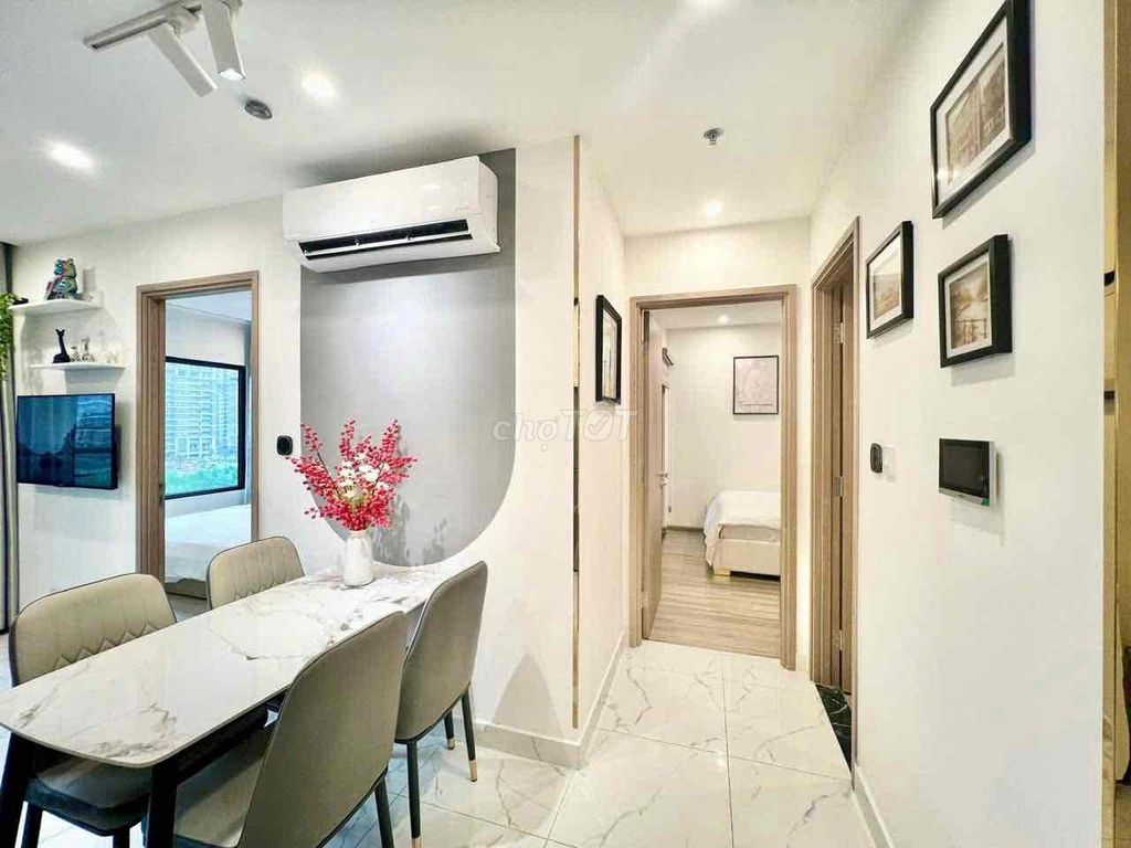 We'll rent out the Vinhomes Grand Park bedrooms in 9th county, which is only 4 million.