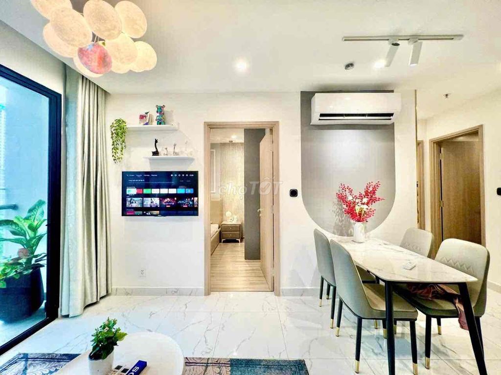 We'll rent out the Vinhomes Grand Park bedrooms in 9th county, which is only 4 million.