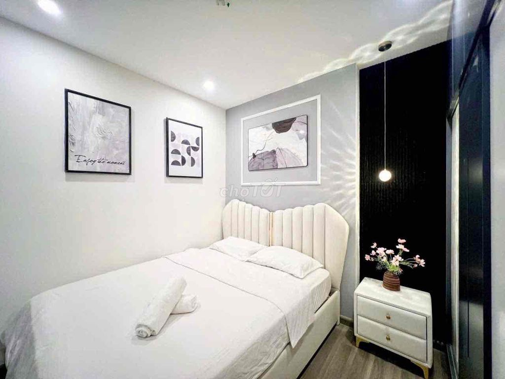 We'll rent out the Vinhomes Grand Park bedrooms in 9th county, which is only 4 million.