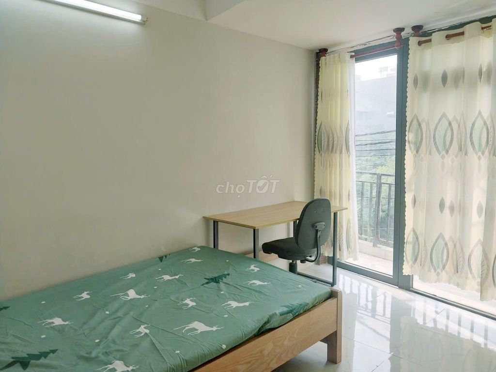 Rent Trường Lưu near University hutech_fm, spkt 25 m2 only 2 million 9