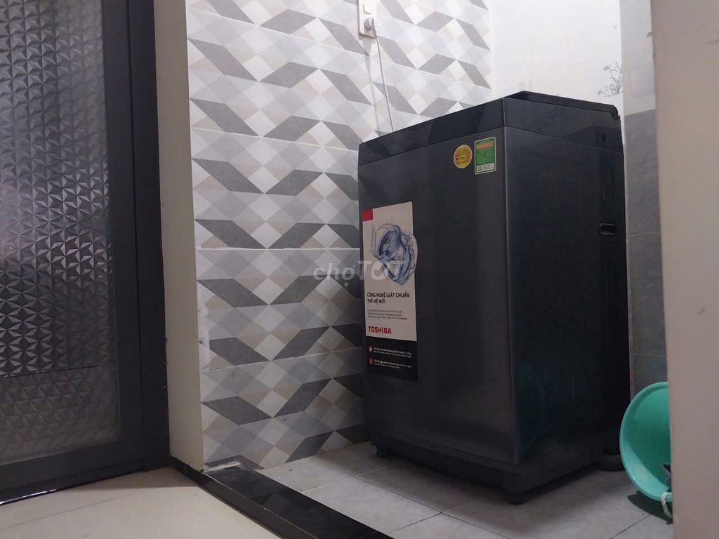 Rent Trường Lưu near University hutech_fm, spkt 25 m2 only 2 million 9