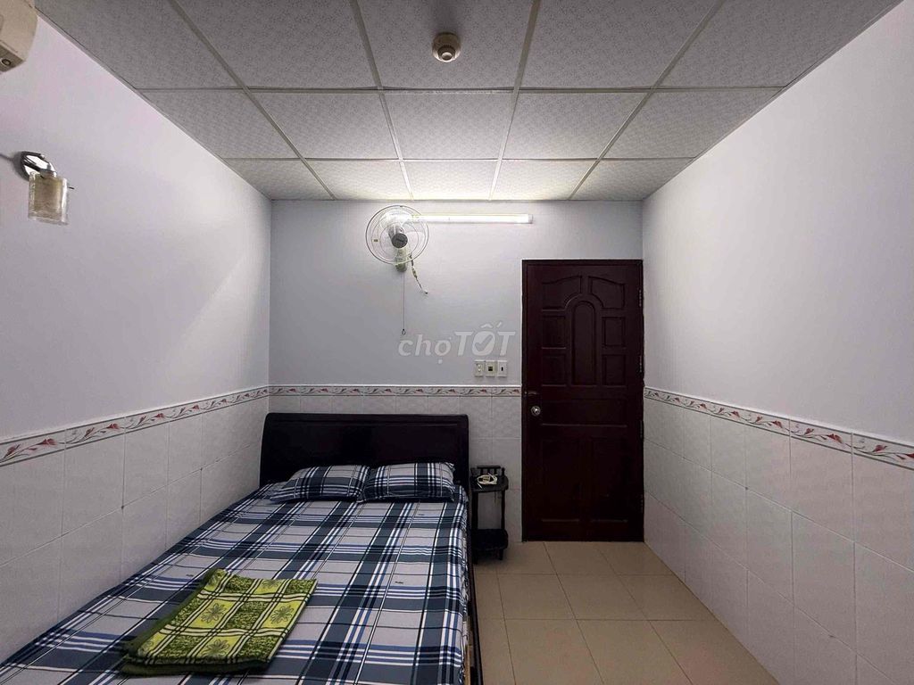 We'll rent a room for only 4 million in Trần Não.