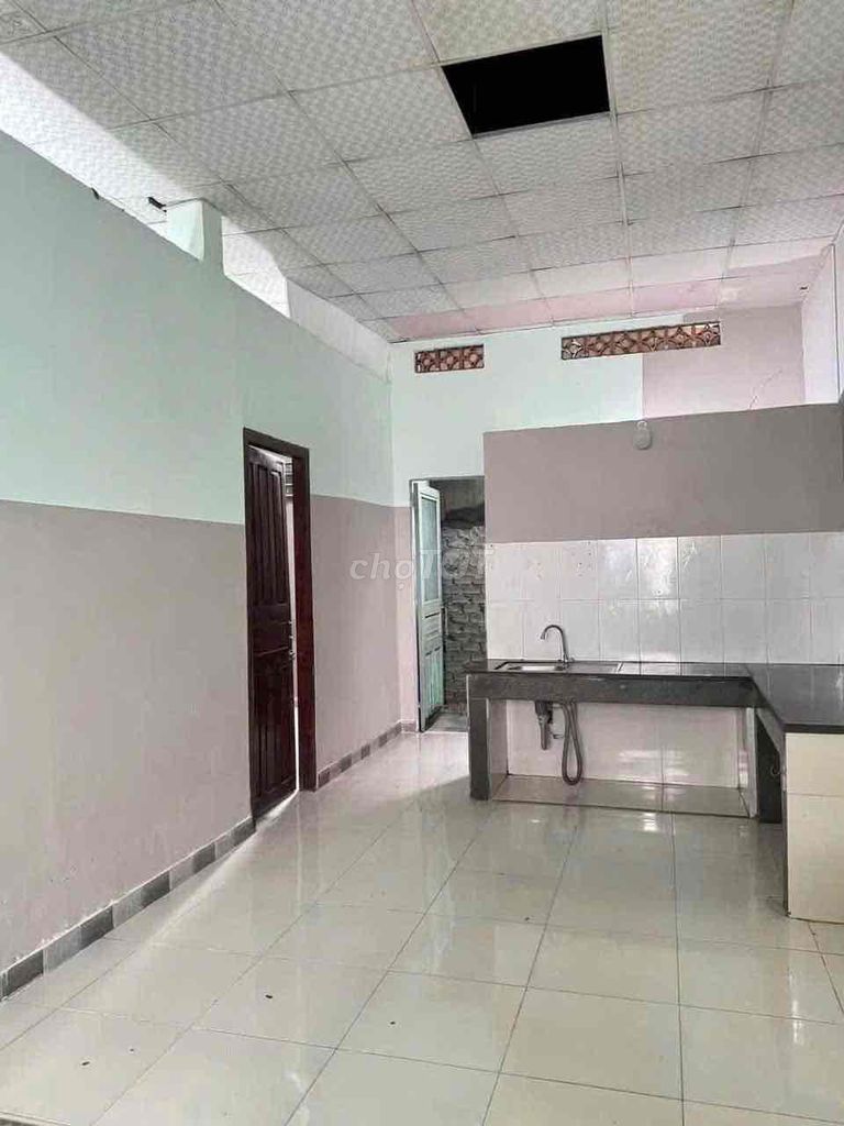 Man Thiện 100 meters 2 bedroom 2 car toilets cost 8 million a month
