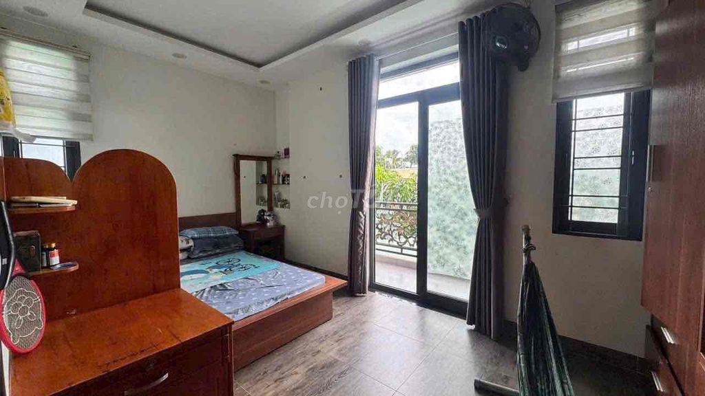 Rent Thạnh Xuân 52 area 5.5 x17 meters