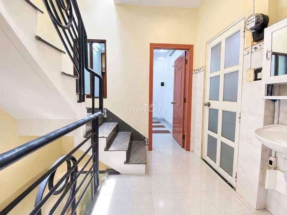 Nice four-million bedrooms.