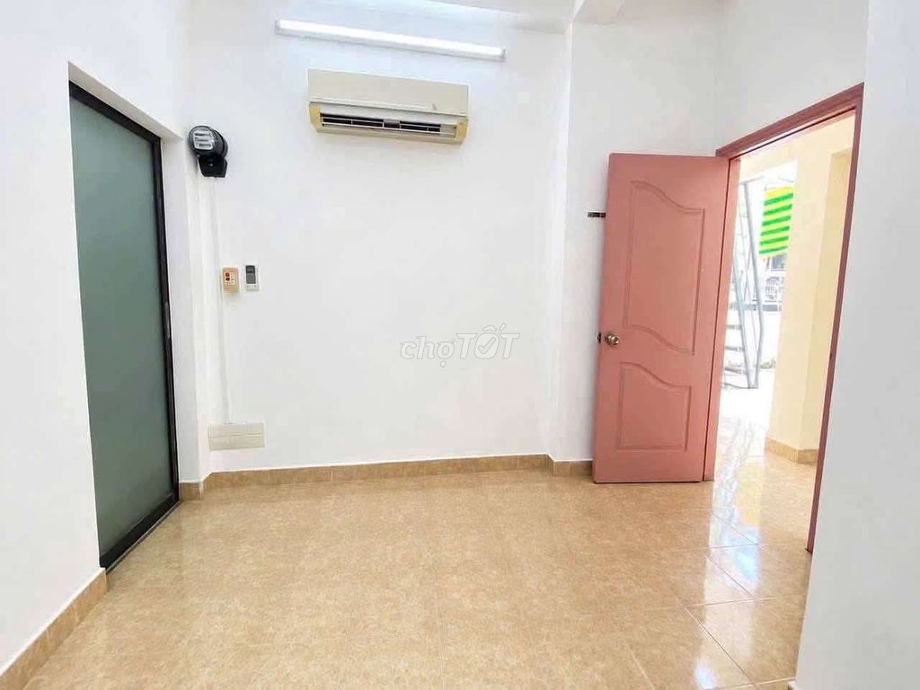 Nice four-million bedrooms.