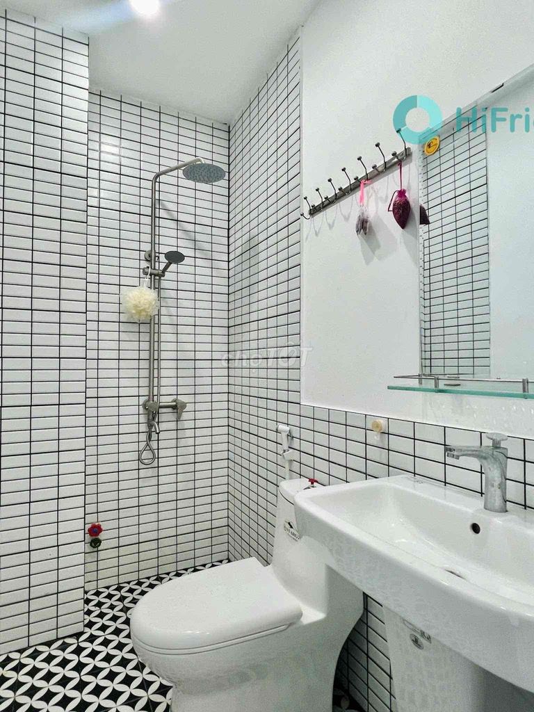 Rent the window apartment, put your full interior down in the middle of a great writing ring.