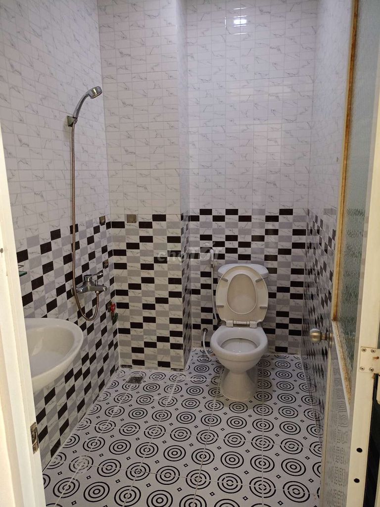 Rent room near station T3
