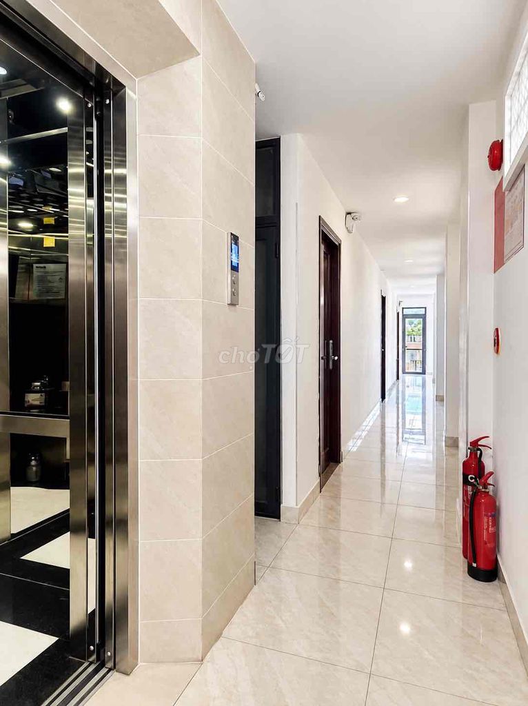 two sky windows 42 M2 - Guard 24/7 elevator vault - Bình Thạnh
