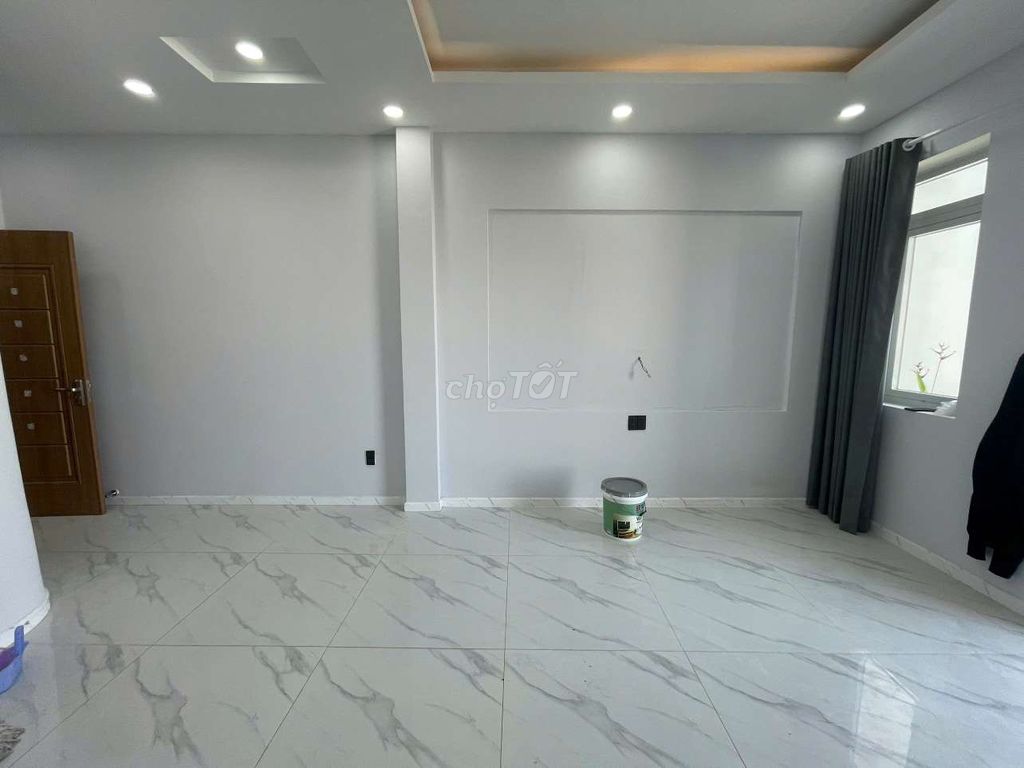 Gò Vấp Phan Huy Ích balcony room