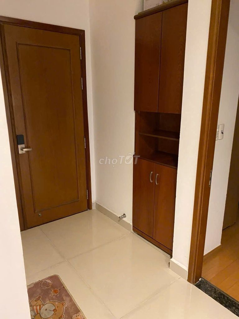 Sky Center Phổ Quang 72 M2 for 17 million.