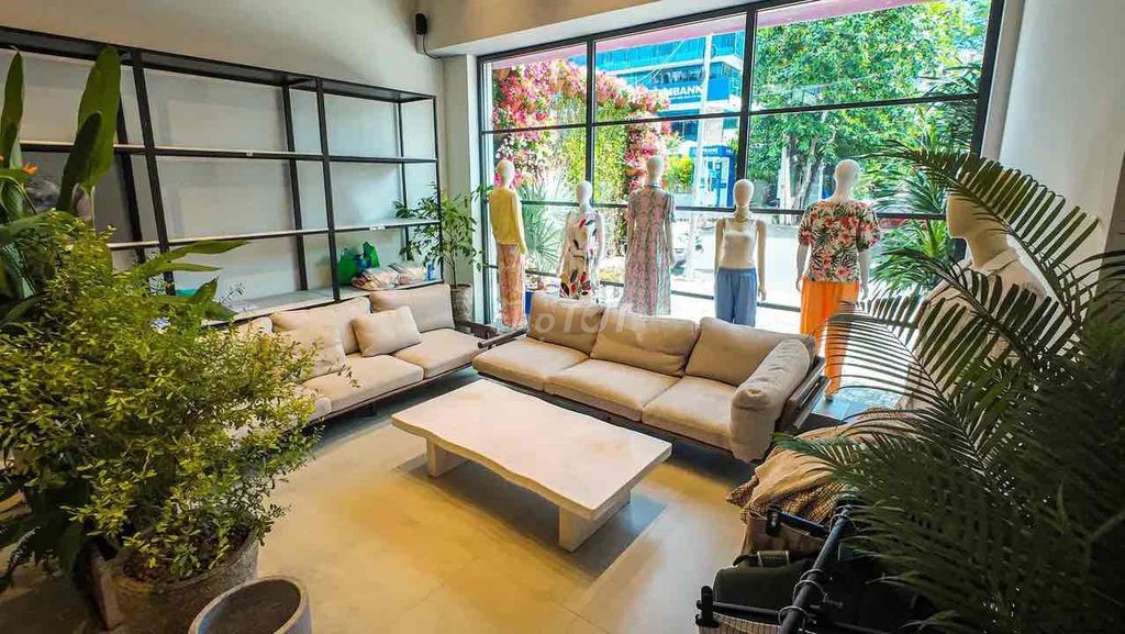 Rent a 1st Thảo Điền Waterspot 2 7 x 25 m floor at 160 million a month