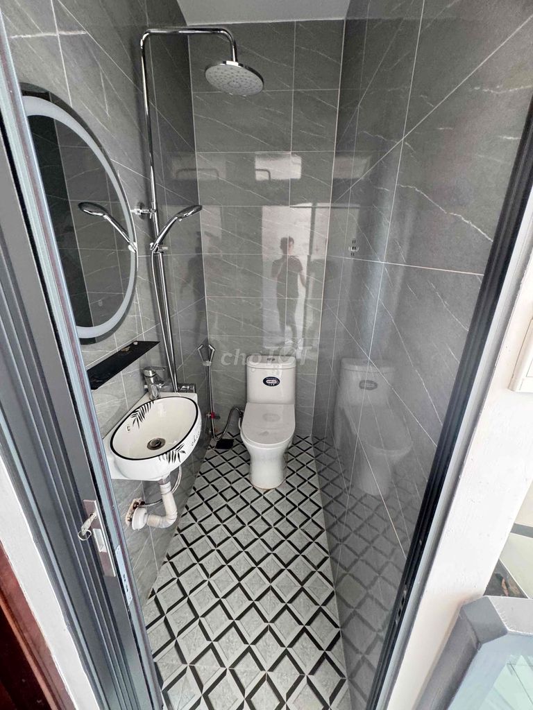 Fresh roads east of the circus - 3 x 11 M - 2 floors - 3 bedroom - 3 3 toilets