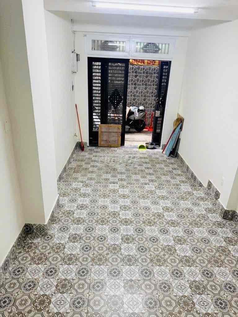 Rent Nguyễn Đình Chiểu District 1 30 m2 4th floor 3 bedroom - 13 million