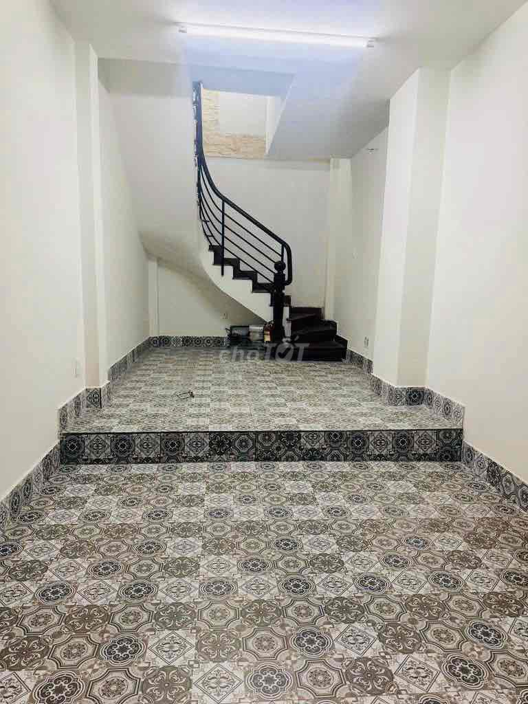 Rent Nguyễn Đình Chiểu District 1 30 m2 4th floor 3 bedroom - 13 million
