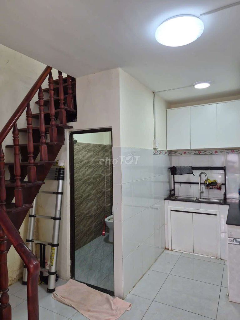 The little house is clean and secure, for long-term rent.