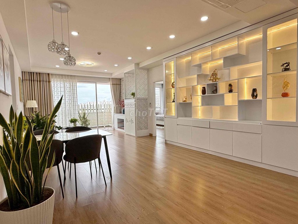 The beautiful apartment, the beautiful 7th District 7 3 bedrooms 2 nice toilets as cheap as they look