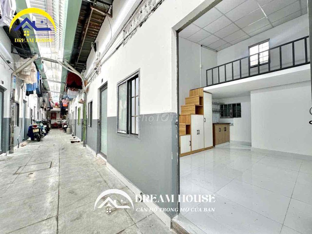 Lower ground living room is free of security right now.
