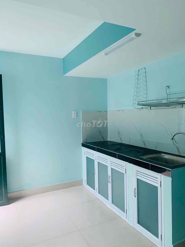 A 163 Đặng Văn Bi motel with air conditioning, 3.3 million a month.